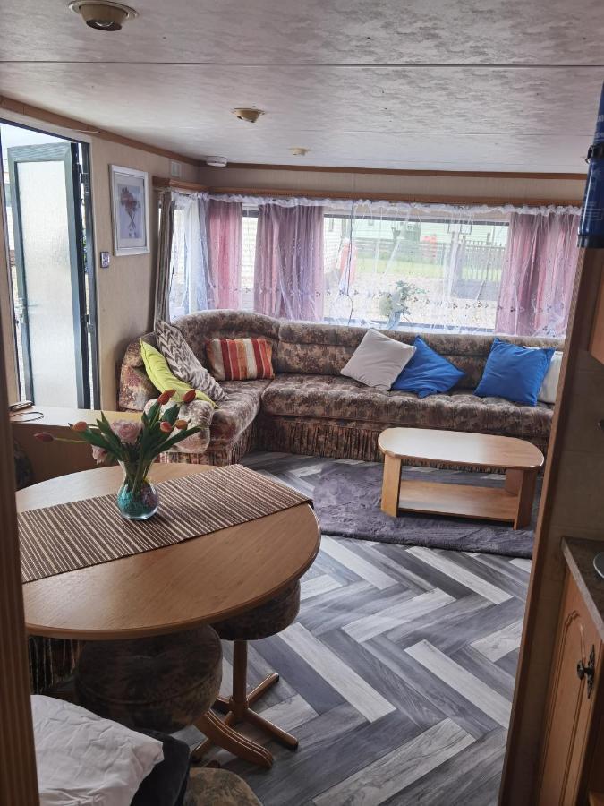 Villa Lochlands Caravan Park X à Forfar Extérieur photo