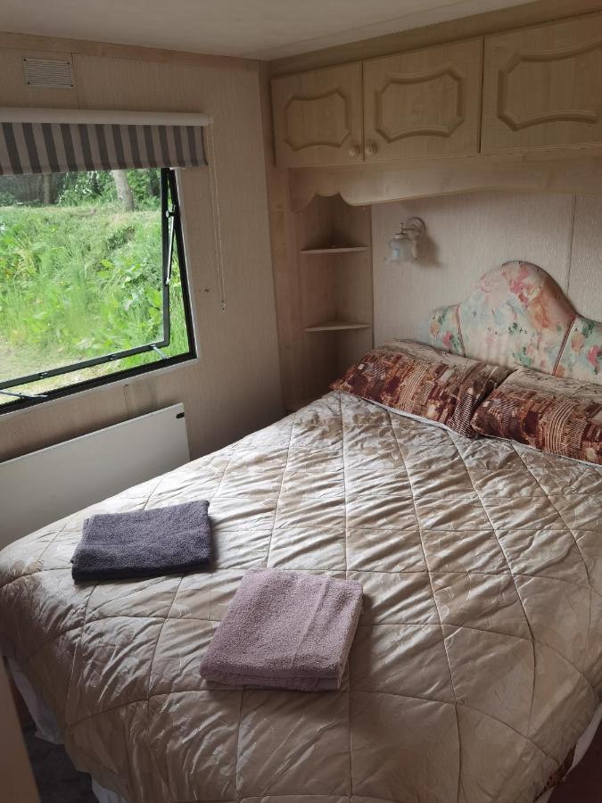 Villa Lochlands Caravan Park X à Forfar Extérieur photo